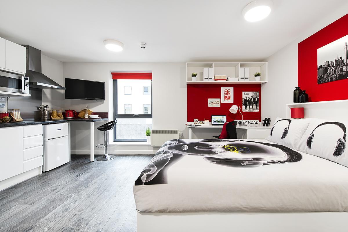 Arofan House- Campus Accommodation Кардиф Екстериор снимка